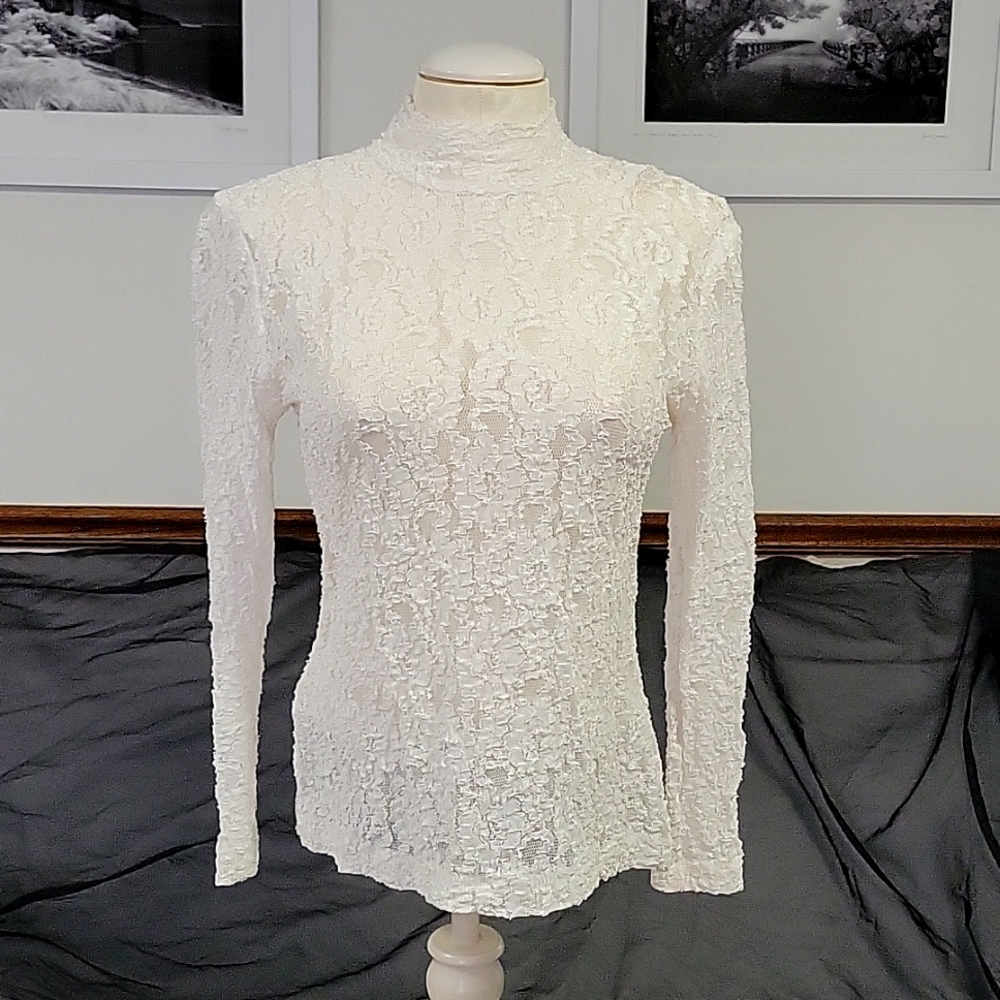 Lace top by Doncater